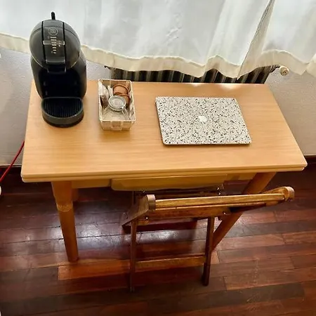 ホームステイ Comoda Y Centrica.